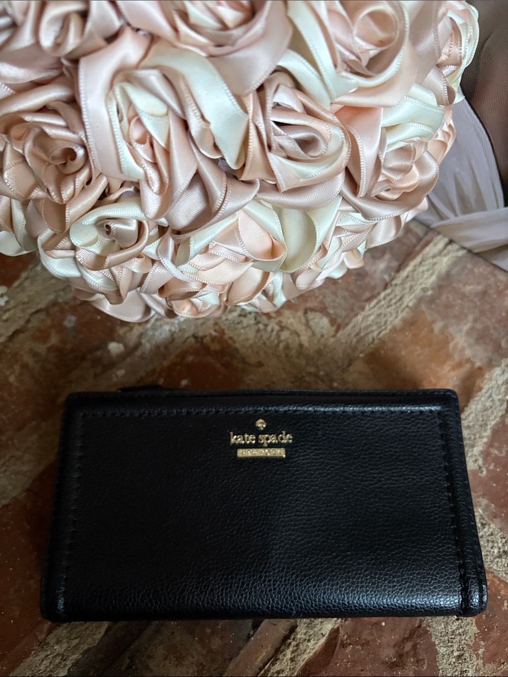kate spade black leather continental zip wallet with gold logo